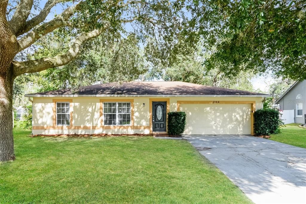 Recently Rented: $1,710 (3 beds, 2 baths, 1208 Square Feet)