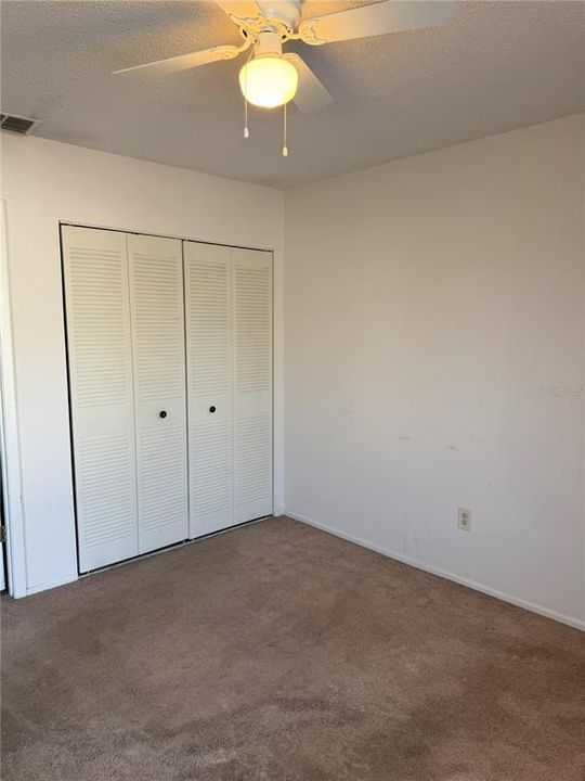 For Sale: $162,500 (2 beds, 1 baths, 963 Square Feet)