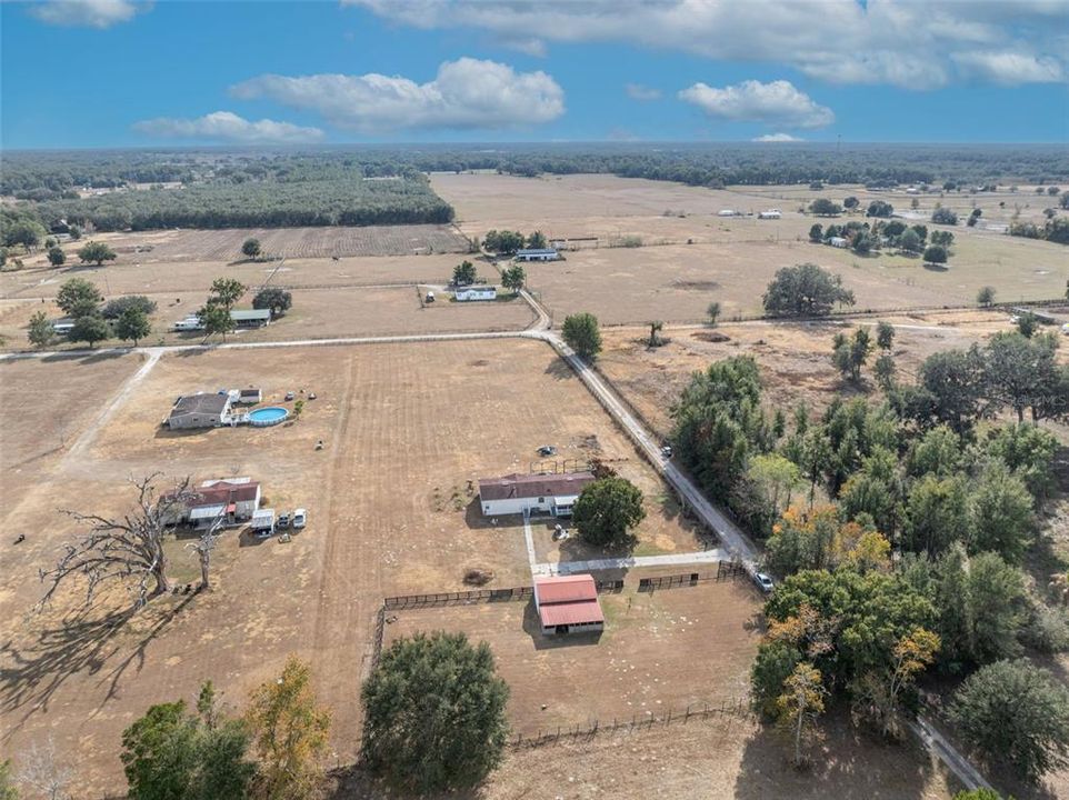 En Venta: $359,000 (4 camas, 2 baños, 2356 Pies cuadrados)