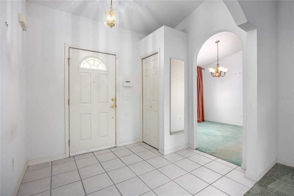 For Sale: $330,000 (3 beds, 2 baths, 1678 Square Feet)