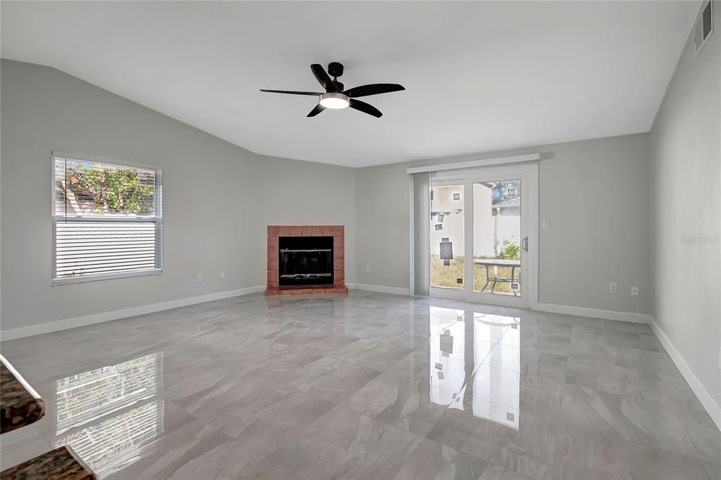 Active With Contract: $329,000 (3 beds, 2 baths, 1120 Square Feet)