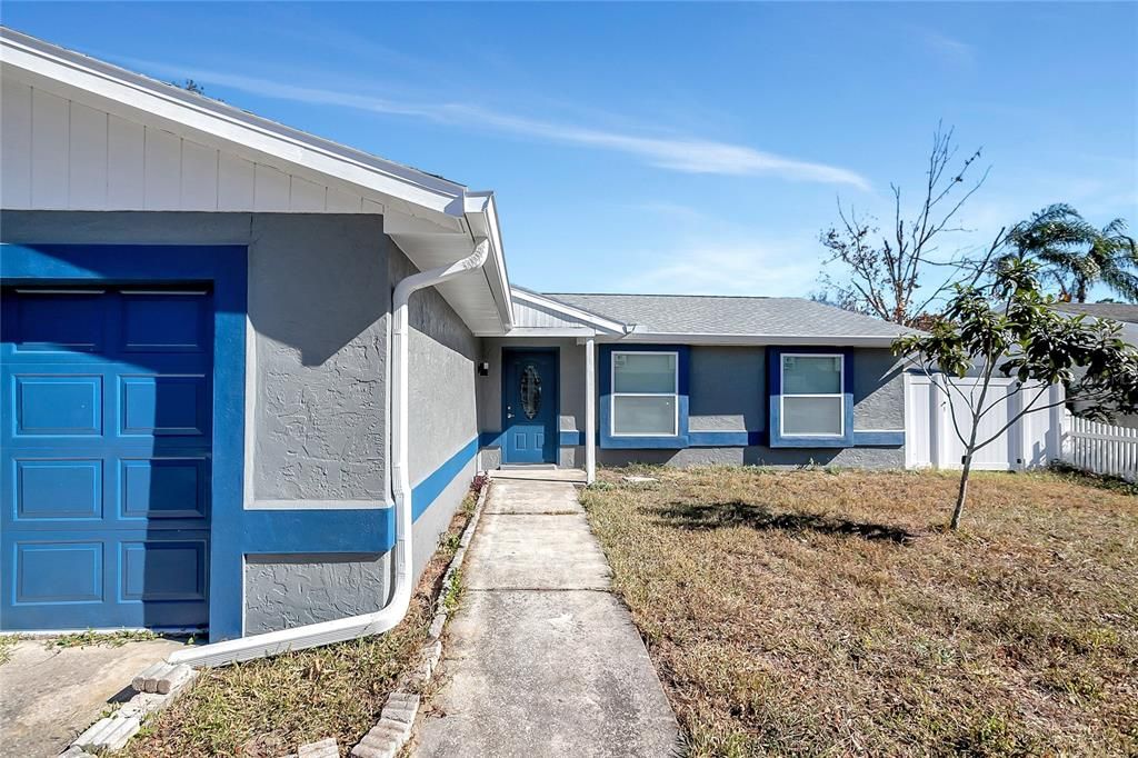 Active With Contract: $329,000 (3 beds, 2 baths, 1120 Square Feet)