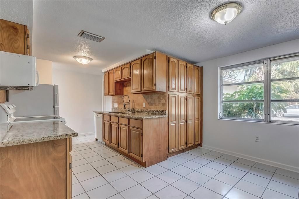 Dining Room/Kitchen