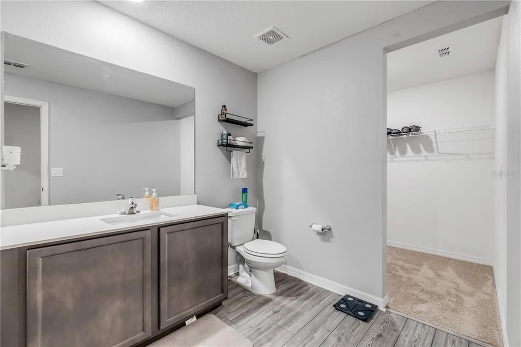 For Sale: $374,500 (3 beds, 2 baths, 1694 Square Feet)