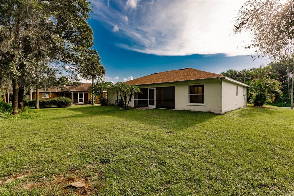 For Sale: $319,000 (3 beds, 2 baths, 1225 Square Feet)