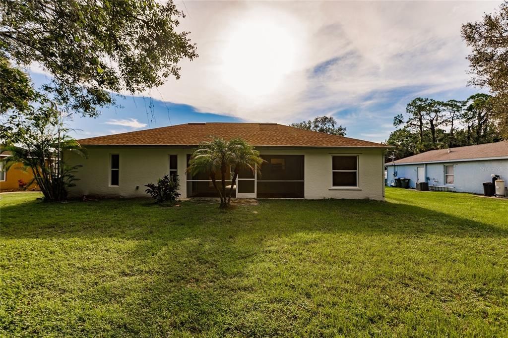 For Sale: $319,000 (3 beds, 2 baths, 1225 Square Feet)