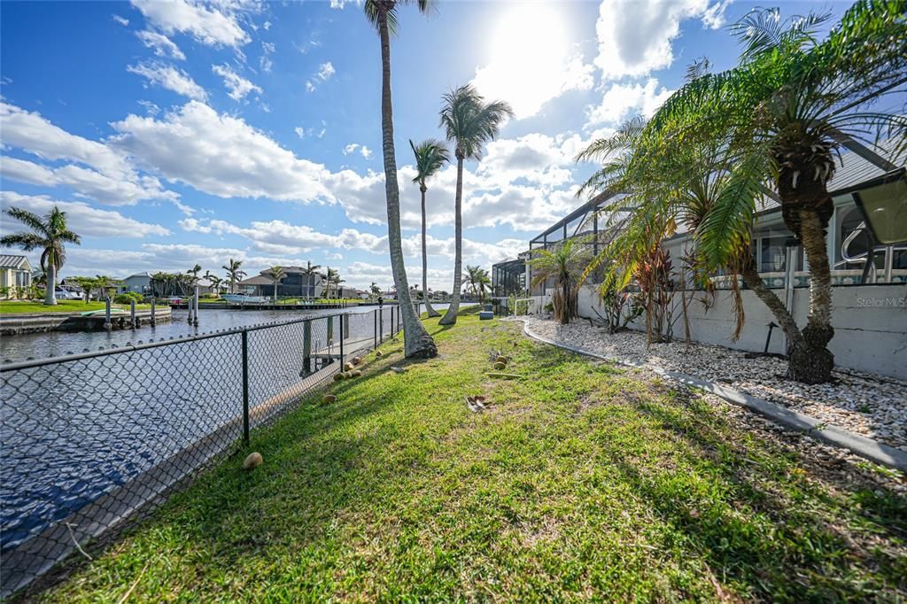 For Sale: $744,900 (3 beds, 2 baths, 1917 Square Feet)