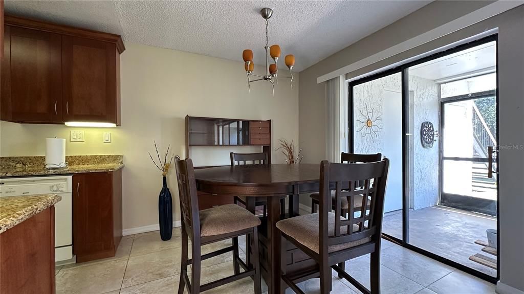 For Sale: $199,990 (2 beds, 2 baths, 1200 Square Feet)