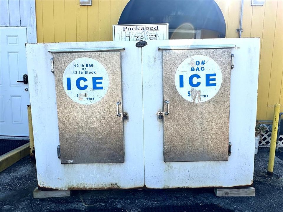 Outside ice cooler #1