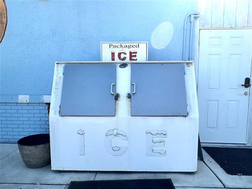 Outside ice cooler #2