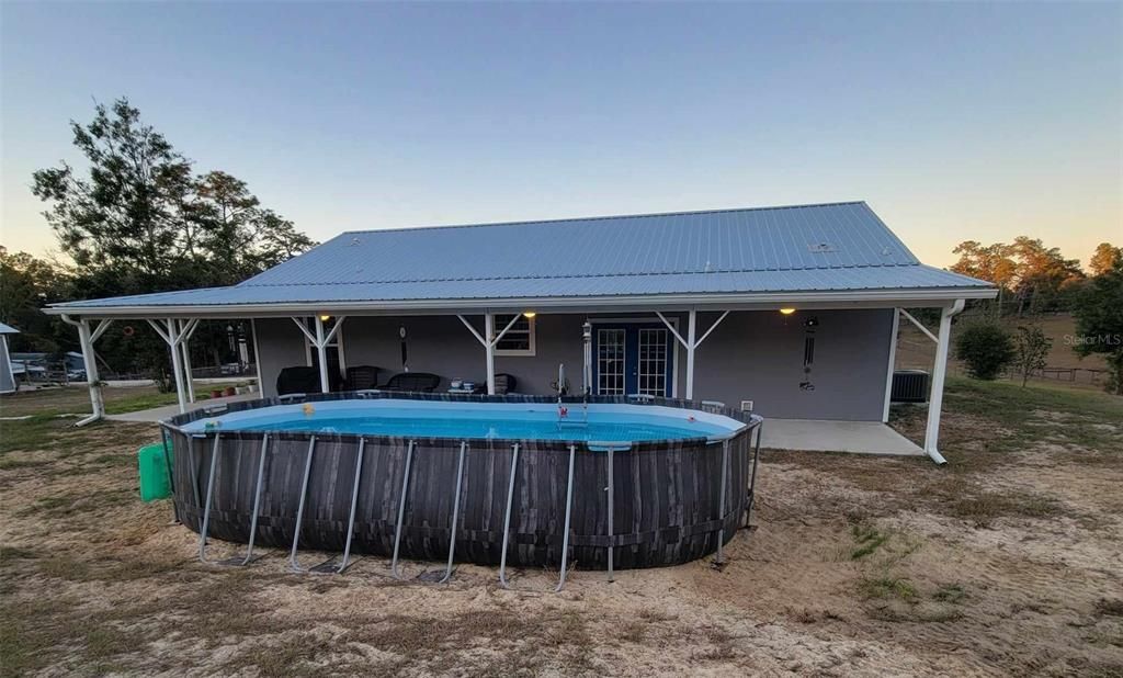 above ground pool