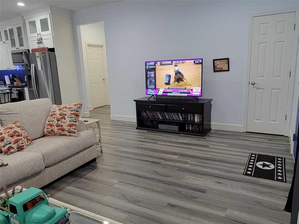 hallway to guest bedrooms