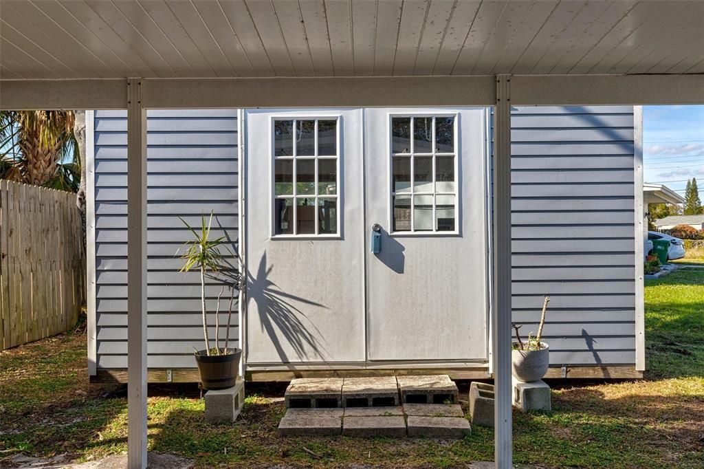 Storage Shed-wired for eletricity-not connected-Very Spacious