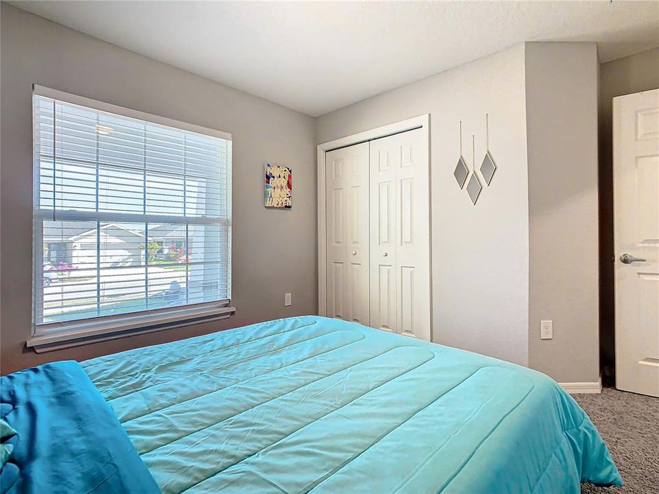 For Sale: $378,000 (3 beds, 2 baths, 1566 Square Feet)