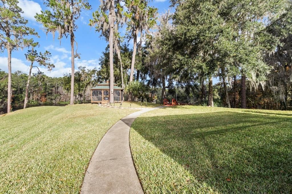 For Sale: $850,000 (3 beds, 3 baths, 2364 Square Feet)