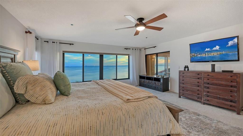 Spacious Owner's Retreat with Bay View