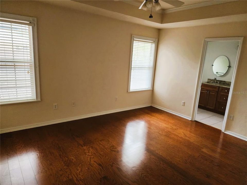 For Rent: $2,100 (3 beds, 2 baths, 1473 Square Feet)