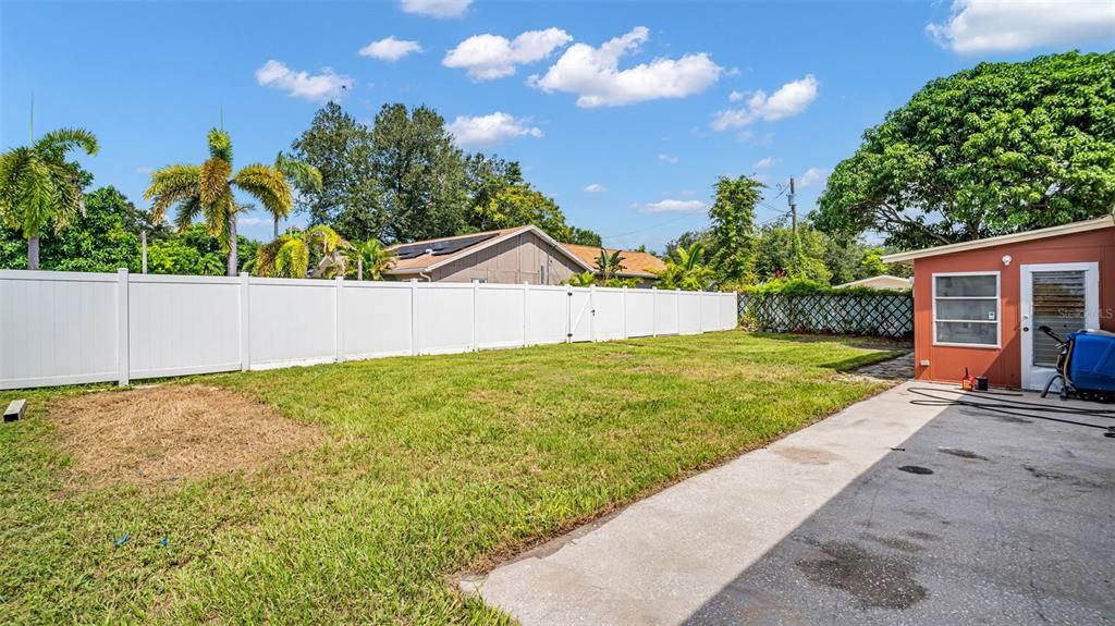 For Sale: $439,000 (3 beds, 2 baths, 1258 Square Feet)