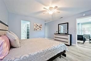 For Sale: $319,000 (2 beds, 2 baths, 1162 Square Feet)