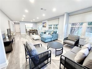 For Sale: $319,000 (2 beds, 2 baths, 1162 Square Feet)