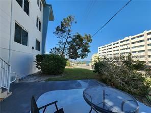 For Sale: $319,000 (2 beds, 2 baths, 1162 Square Feet)