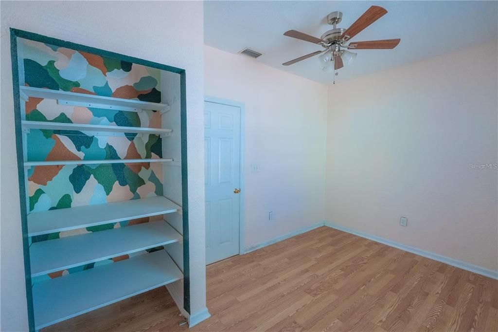 For Sale: $344,900 (2 beds, 1 baths, 1068 Square Feet)