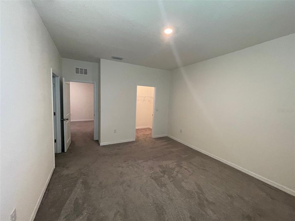 For Rent: $2,000 (3 beds, 2 baths, 1772 Square Feet)