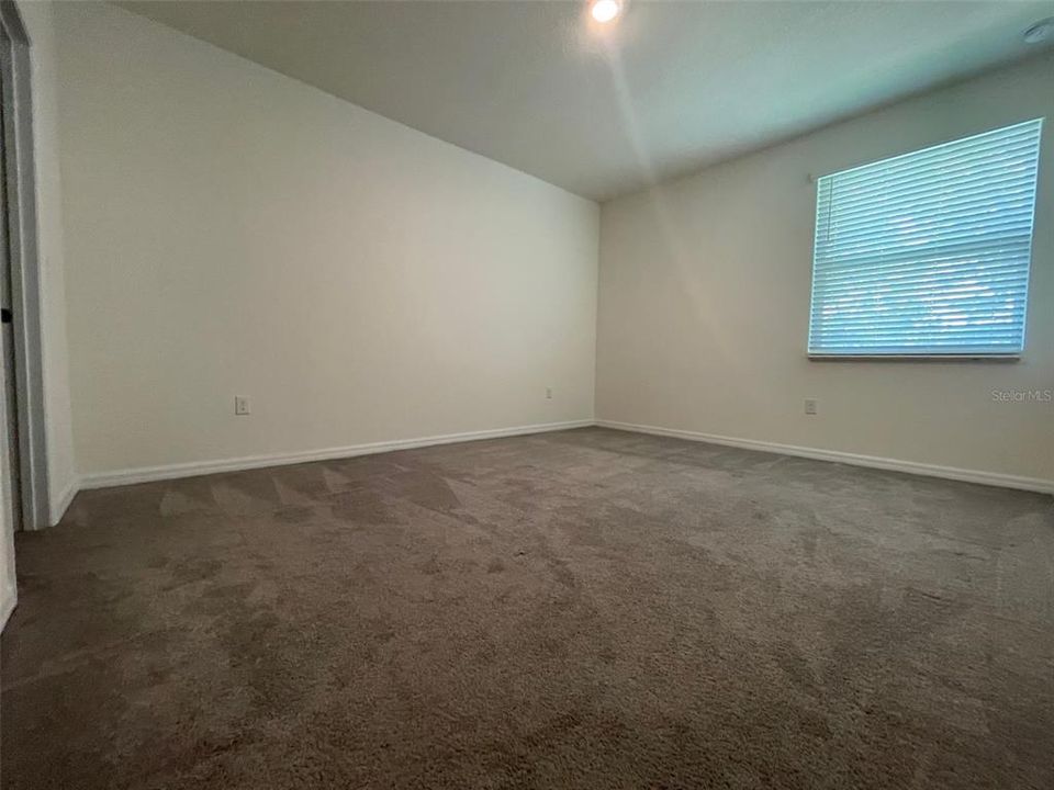 For Rent: $2,000 (3 beds, 2 baths, 1772 Square Feet)