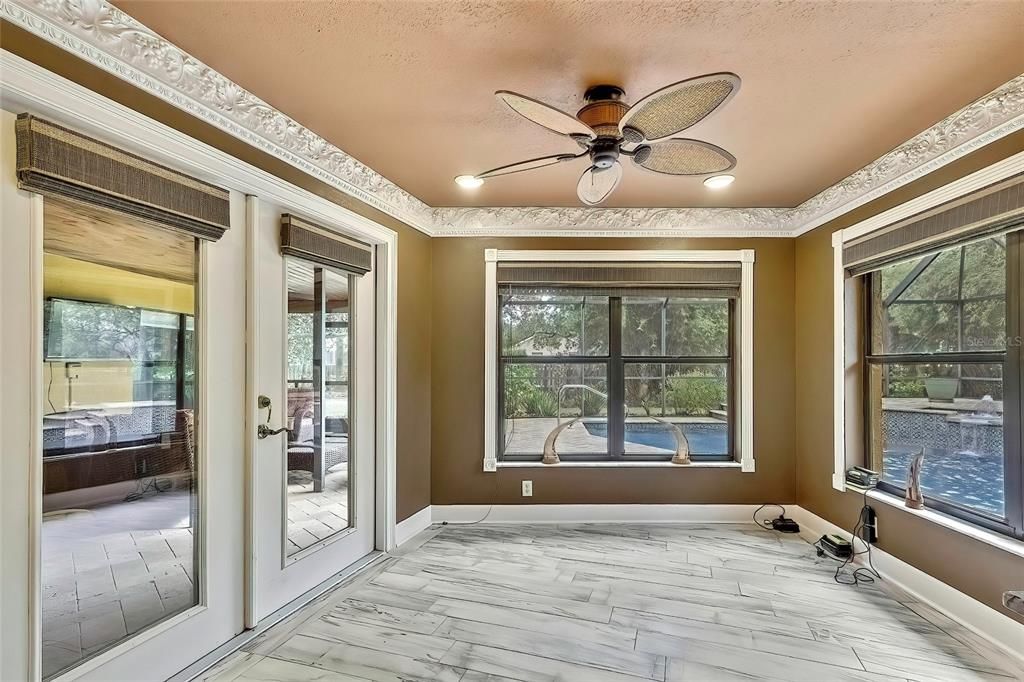 Kitchen - Dining Area