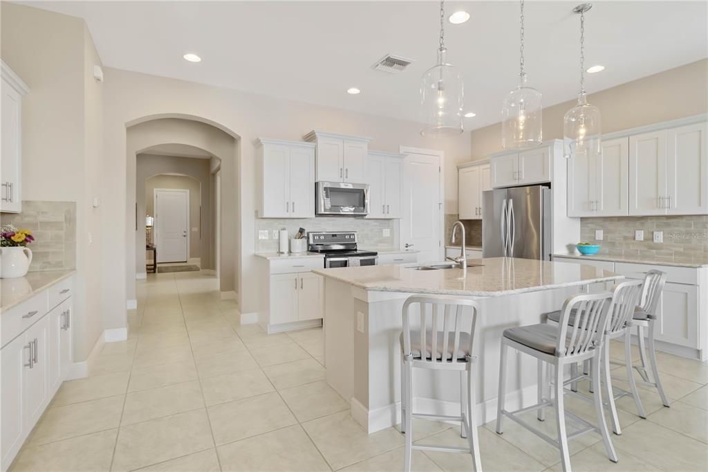 kitchen counter /island