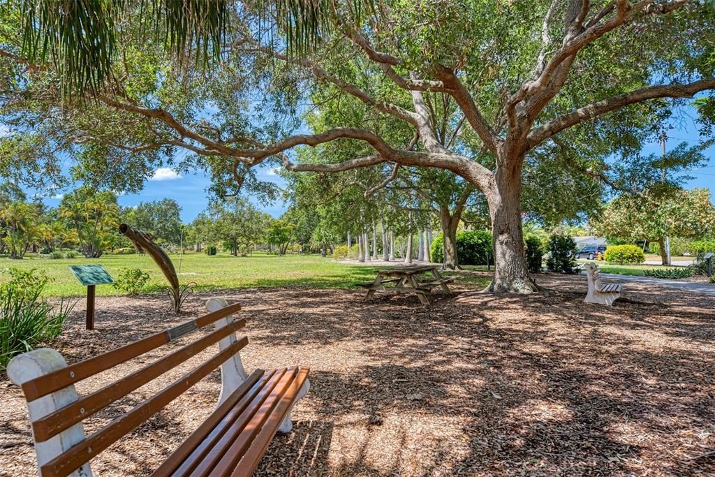 For Sale: $695,000 (4 beds, 2 baths, 2251 Square Feet)