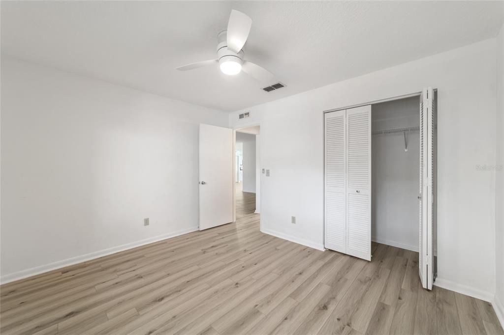 For Sale: $196,000 (2 beds, 2 baths, 1412 Square Feet)