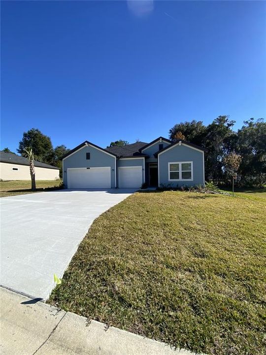 Recently Sold: $330,000 (4 beds, 3 baths, 2267 Square Feet)