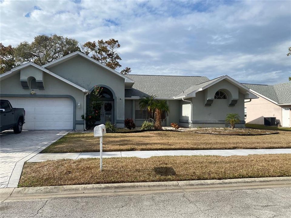 For Sale: $429,000 (3 beds, 2 baths, 1973 Square Feet)