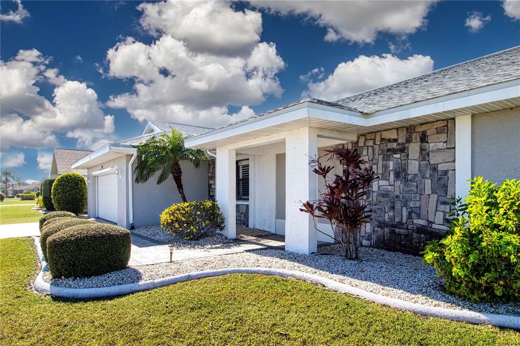 Paver driveway and entryway