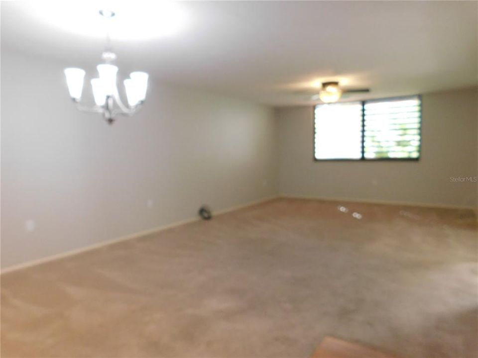 For Sale: $270,000 (3 beds, 2 baths, 1740 Square Feet)