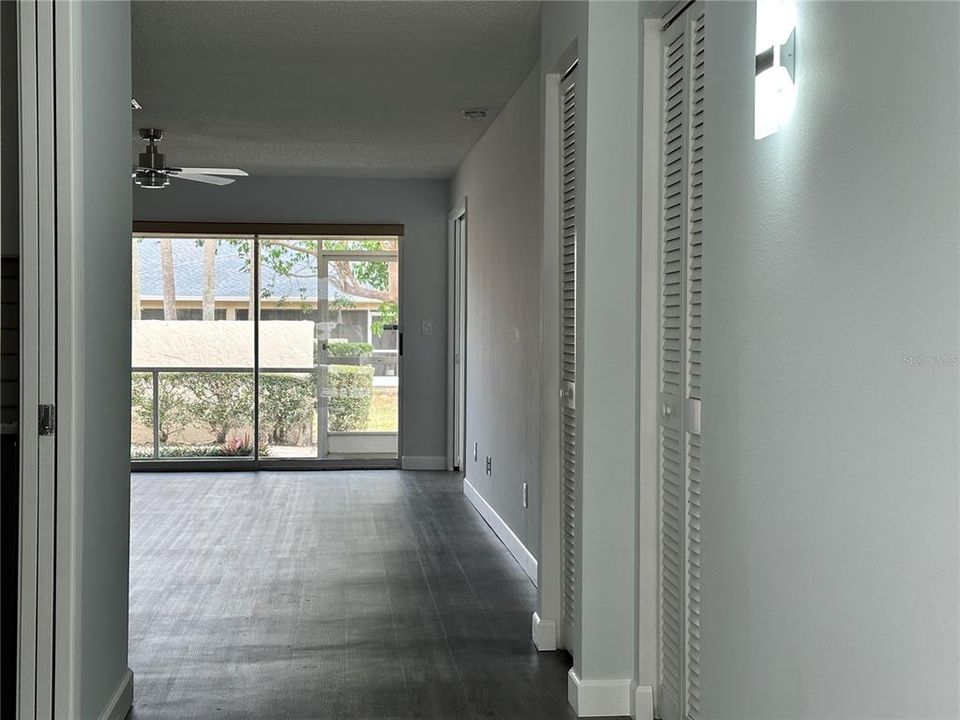 Large entrance foyer with closet