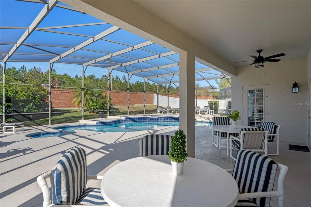 Expansive covered lanai