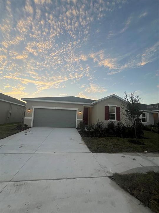 Recently Sold: $305,494 (3 beds, 2 baths, 1710 Square Feet)