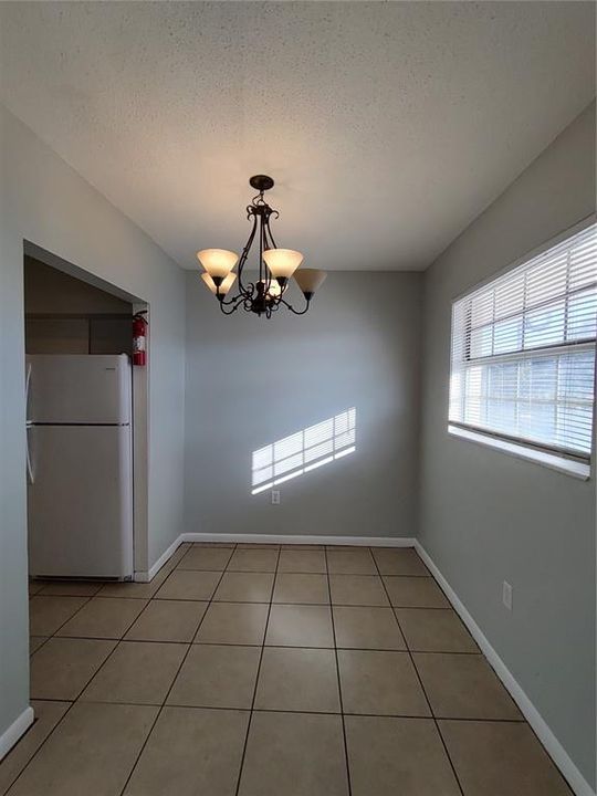 For Rent: $1,145 (2 beds, 1 baths, 816 Square Feet)