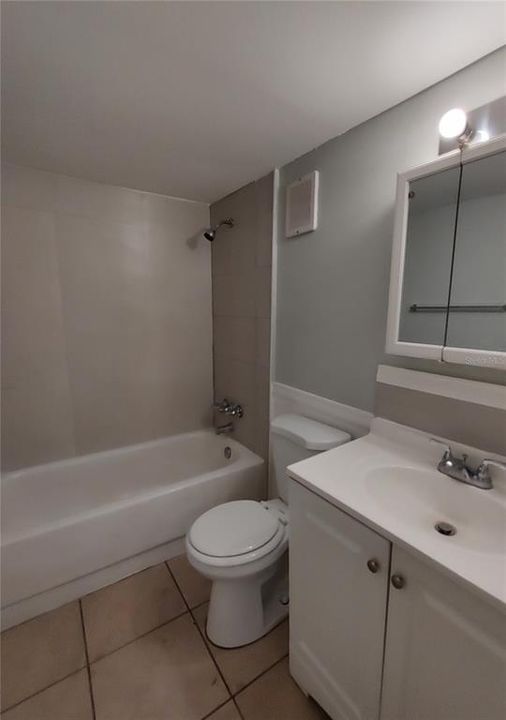 For Rent: $1,145 (2 beds, 1 baths, 816 Square Feet)