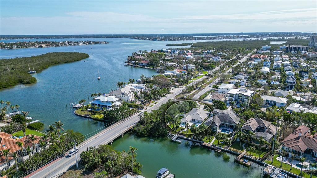 Minutes to the Sarasota Bay and Gulf of Mexico