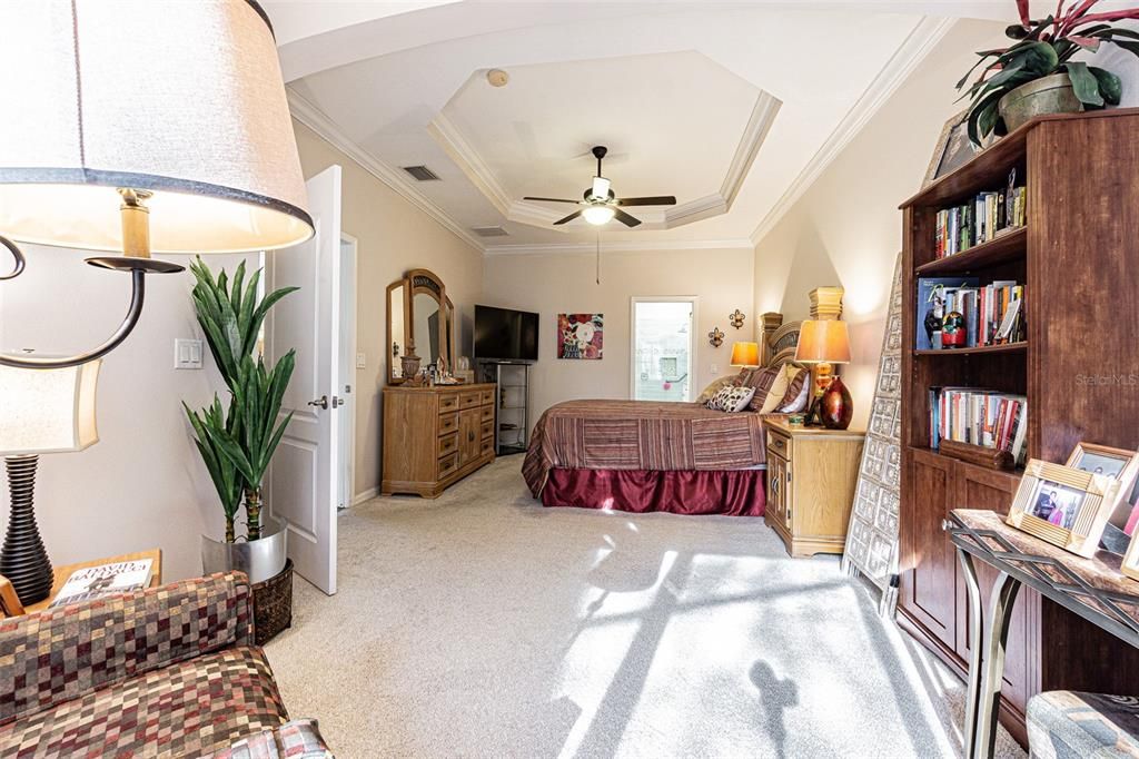 Sitting room to primary bedroom