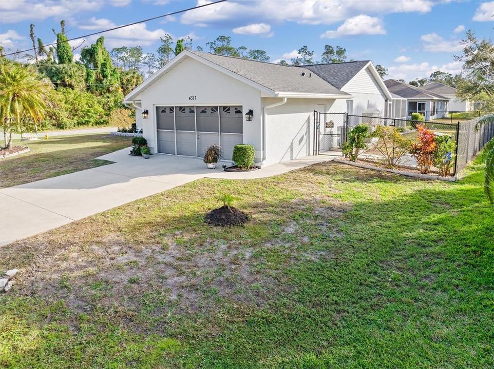 For Sale: $370,000 (3 beds, 2 baths, 1386 Square Feet)