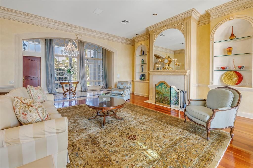 For Sale: $4,675,000 (5 beds, 4 baths, 5200 Square Feet)