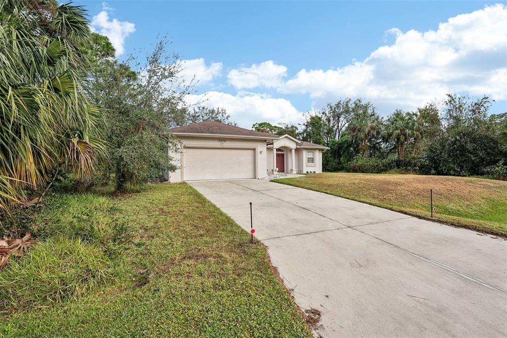 For Sale: $339,000 (3 beds, 2 baths, 1586 Square Feet)