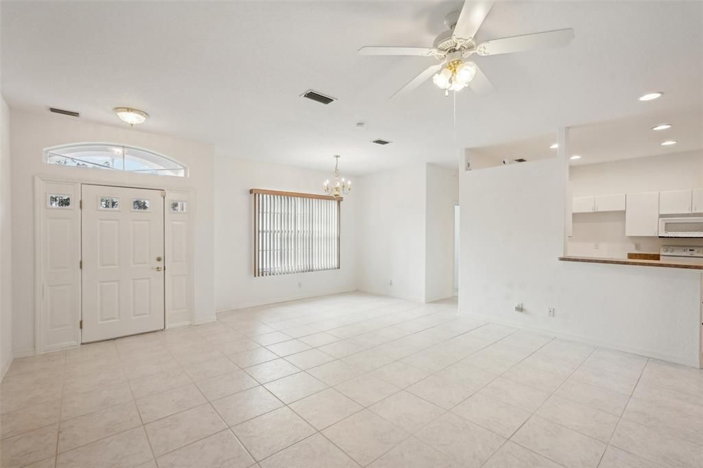 For Sale: $339,000 (3 beds, 2 baths, 1586 Square Feet)