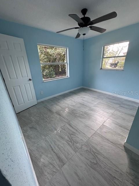 For Sale: $219,000 (3 beds, 1 baths, 1000 Square Feet)