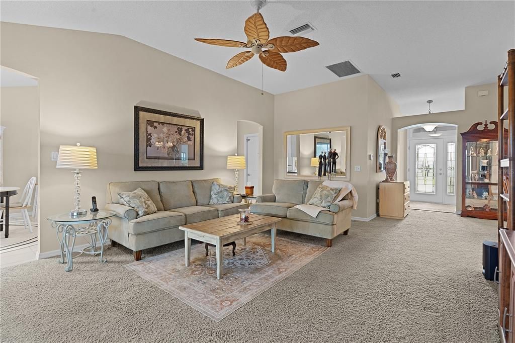 Active With Contract: $449,000 (3 beds, 2 baths, 1500 Square Feet)