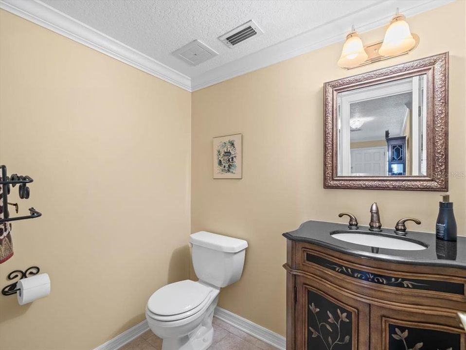 For Sale: $775,000 (4 beds, 2 baths, 2816 Square Feet)